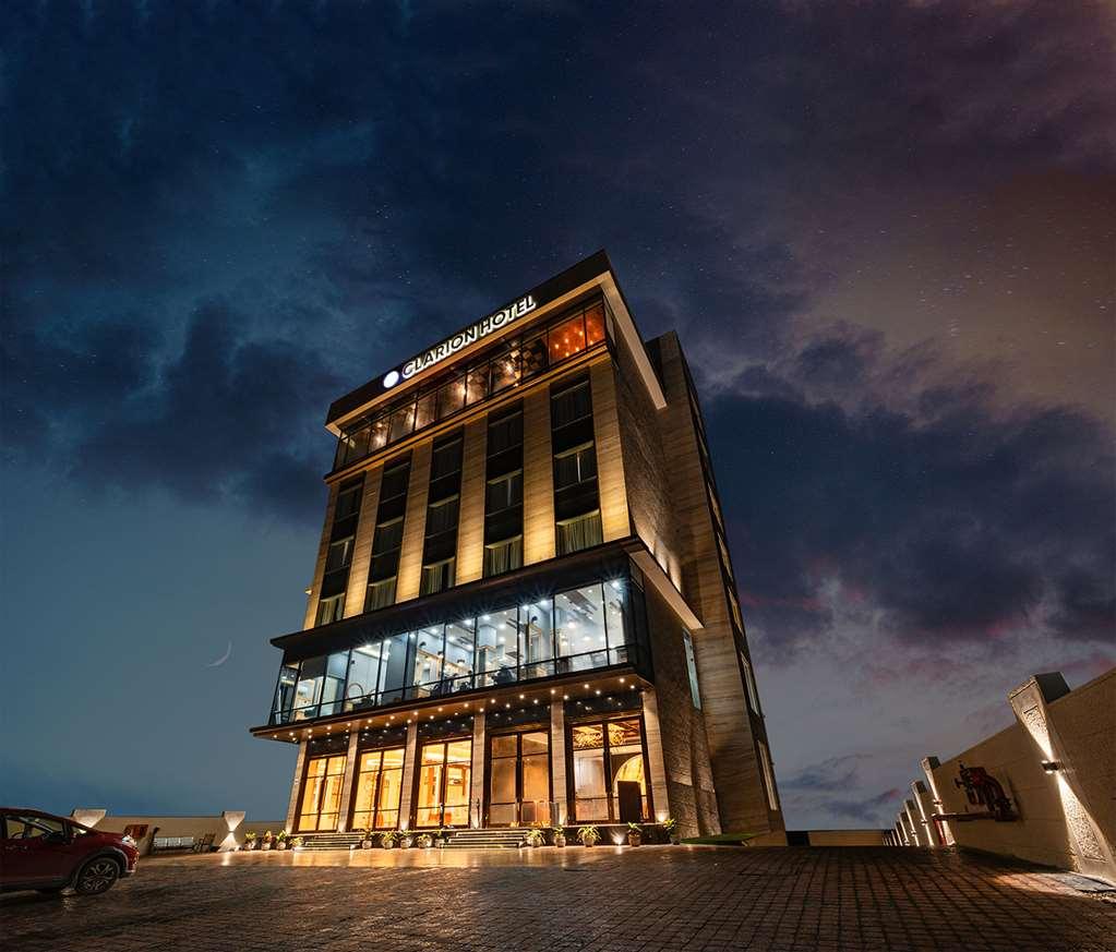 Clarion Hotel Epicure Деградун Екстер'єр фото